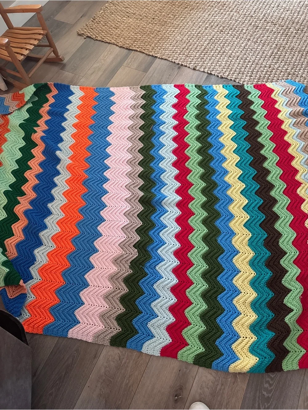 1970’s Vintage Handmade Multicolor Chevron Crochet Throw Blanket